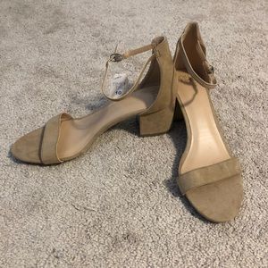 Tan heels size 10
